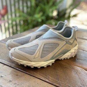 NEW BALANCE 610S TOKYO DESIGN STUDIO SZ 9.5 ML610STD SNEAKERS
Brand new conditio